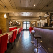 Le restaurant recherche un(e) alternant(e) en cuisine et en salle