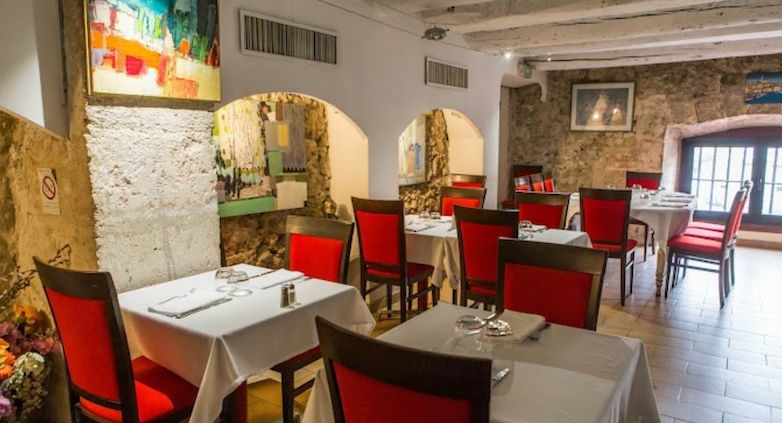 The Grandes Halles of the Old Port: a new gourmet breeze in Marseille