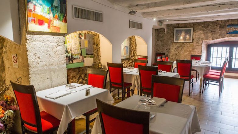 les-grandes-halles-du-vieux-port-un-nouveau-souffle-gourmand-a-marseille-actualites Les Grandes Halles du Vieux-Port : un nouveau souffle gourmand à Marseille