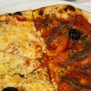 Les pizzas artisanales et traditionnelles du restaurant