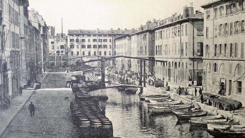 L’histoire captivante de la place aux Huiles à Marseille