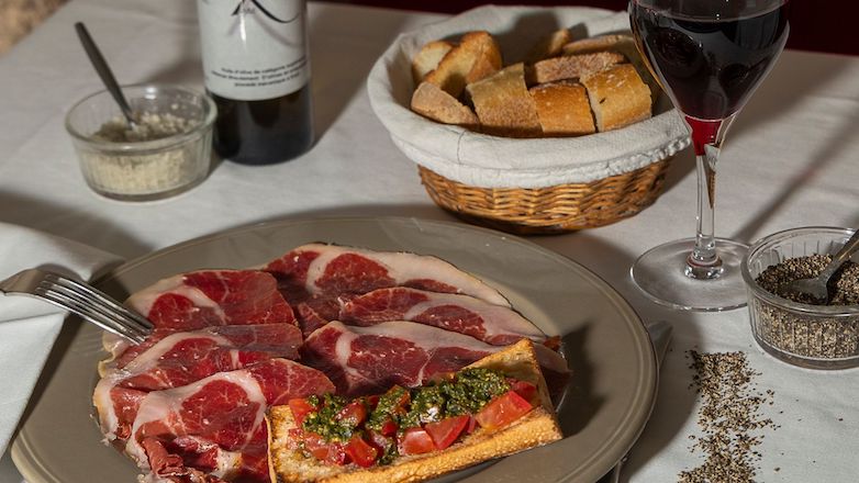 Repas de groupe à Marseille : vivez vos événements chez Paule & Kopa