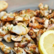 pourquoi-les-supions-de-marseille-sont-une-specialite-incontournable-du-restaurant-paule-kopa-actualites Pourquoi les supions de Marseille sont une spécialité incontournable du restaurant